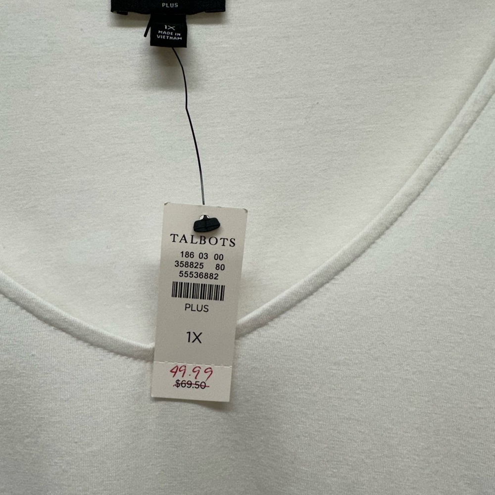 Talbots plus 1X White Relaxed V-Neck Short Sleeve Tee - Picture 3 of 7